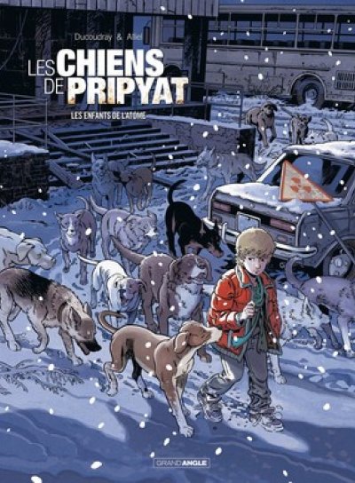 Couverture de Les chiens de Pripyat T02